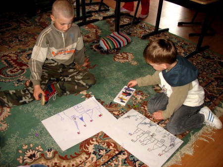 Az óvoda termében várak készülnek